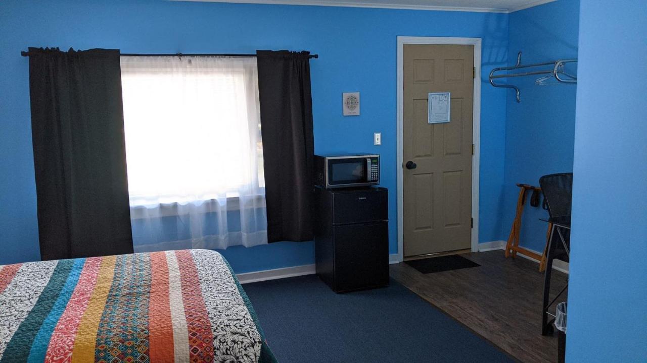 Blue Ridge Motel Schroon Lake Exterior photo